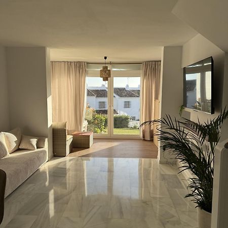 Stunning Chalet In Mijas-Costa Near Beach! Βίλα Εξωτερικό φωτογραφία